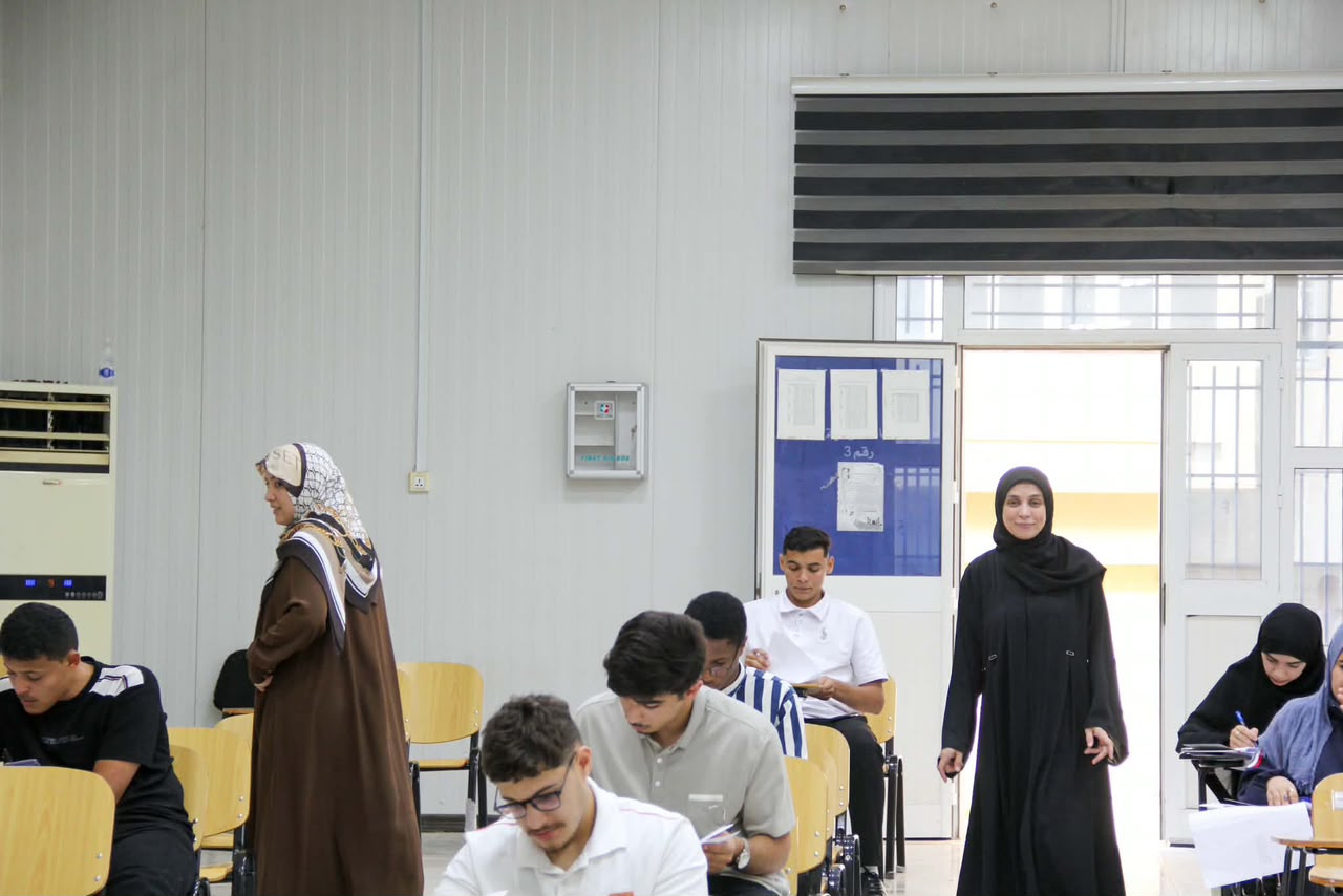 كلية تقنية المعلومات تختتم امتحان المفاضلة وتعلن قبول 209 طالبًا لفصل خريف 2026/2027م